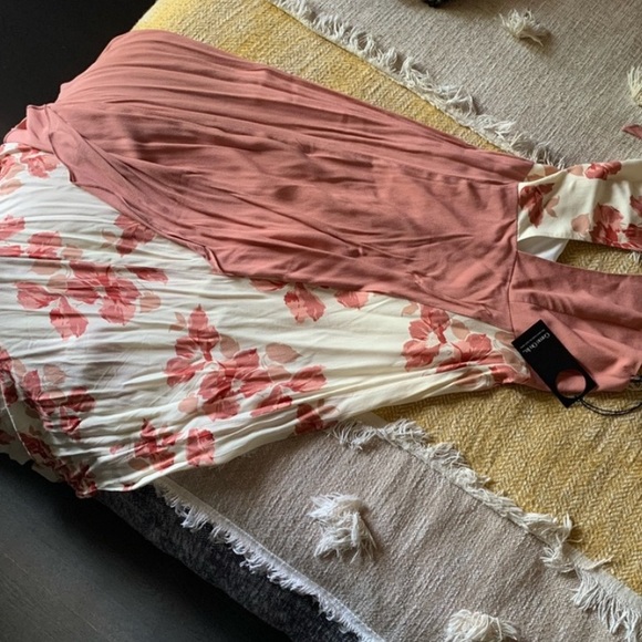 Privacy Please Dress - Picture 4 of 8